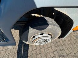 DAF LF 12.230 Pritsche Plane +Ladebordwand