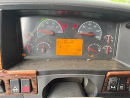 Volvo FH 460 6 x 2 Haakarm       APK 09-2026