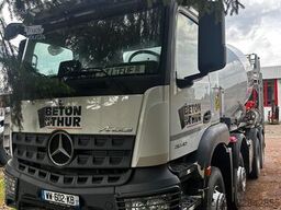 Mercedes-Benz Arocs 3240