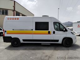 Peugeot Boxer Carado CV600 2024 | manuales | Totalmente equipado