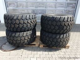 MERCEDES-BENZ Radlader Reifen mit Felge / NEU / lagernd