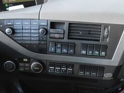 Volvo FH 460 Globe XL 4X2 - PARK.AIRCO - 2X FUEL TANK...