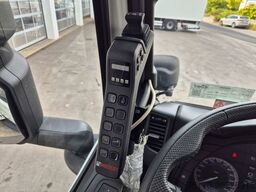 IVECO X-Way AT300X48Z/P HR OFF 6x4 Hiab Winterdienst