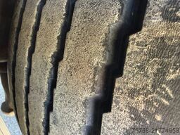 SCHMITZ CARGOBULL SCS24 Pritsche+Schiebeplane+Edscha/Lift-Achse