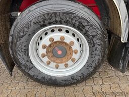 Kel-Berg Curtainsider / Planenauflieger / Gardin