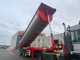 Kel-Berg Asphalt tipper trailer / Asphalt-Kippanhänger /