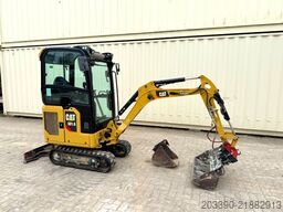 CATERPILLAR 301.6 / 2019 BJ / 1.435 H / 2 x Löffel / MS01