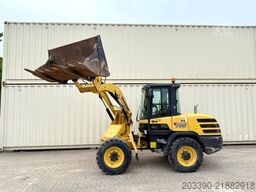 YANMAR V70S Schwenklader / 2017 BJ / Schaufel + Gabel