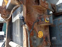 Komatsu BR380JG