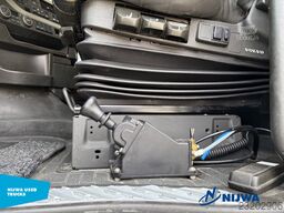 Volvo FH16 750 6x2/4 i.c.m. KWB P3 oplegger met Hiab ...