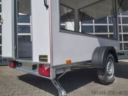trailershop Infostand 3 Klappen 230V Licht Strom