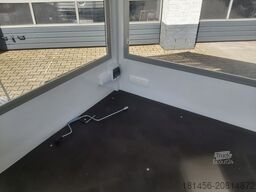 trailershop Infostand 3 Klappen 230V Licht Strom