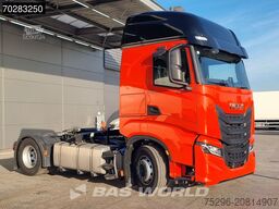 Iveco S-Way 490 4X2 DAMAGED! chassis bent 2x Tanks LE...