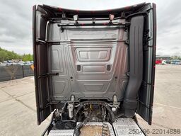 Mercedes-Benz Actros 2863 6x4 BIG SPACE CAB / RETARDER