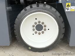 Combilift CB2500 DUPLEX 4100 DIESEL FREE-LIFT