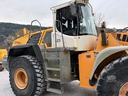 LIEBHERR L 576 2plus2 Wagge Top