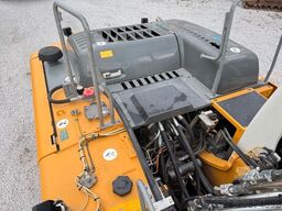 LIEBHERR R 924 LC Schnellwechsler BMT SW2 2x Löffeln