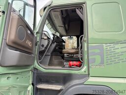 VOLVO FH16 600 6X4 LL I-shift Kran Epsilon M120Z