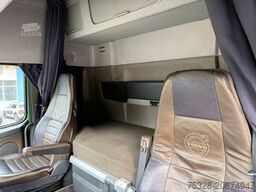 VOLVO FH16 600 6X4 LL I-shift Kran Epsilon M120Z