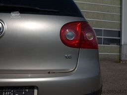 VOLKSWAGEN Golf V Lim. Comfortline