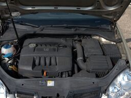 VOLKSWAGEN Golf V Lim. Comfortline