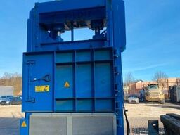  Altreifen-Ballenpresse