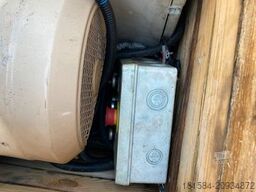  Altreifen-Ballenpresse