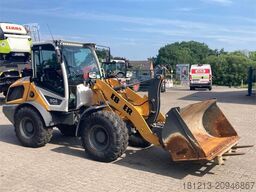LIEBHERR L506 Compact