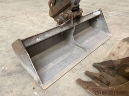 Kubota U 27-4