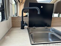 EURA MOBIL PROFILA T 695 EB CAM PANO SD KAM LM