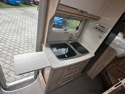 EURA MOBIL PROFILA T 676 EB MAXI 4,4 t / Mondial Plus