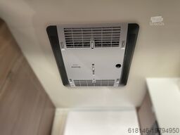 BUERSTNER LYSEO TD 690 G MARKISE / KLIMA /FAHRTRÄ / DAB