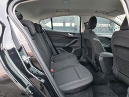 FORD Focus Limo 1.0 EB  Cool & Connect