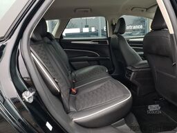 FORD Mondeo 2,0 TDCi Vignale - ACC - MASSAGE - AHK