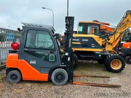 TOYOTA 02-8 FGF 25 Gabelstapler Gas 7.000 EUR