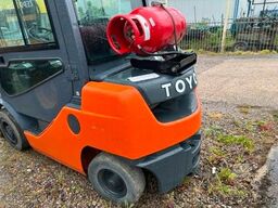 TOYOTA 02-8 FGF 25 Gabelstapler Gas 7.000 EUR