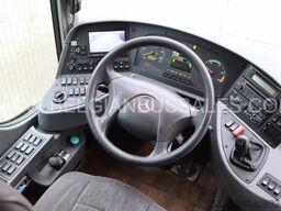 Mercedes Tourismo 17RHD / Full options / Lift