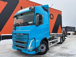 Volvo FH 500 6x2 FOR SALE AS CHASSIS / 9 TON FRONT AX...