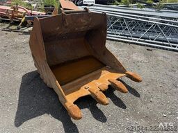 Caterpillar 323FL with tilt and digging bucket