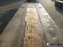 King 3-axle lowbed trailer GTS44