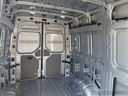 MAN TGE 3.180 L3H3 Kasten 4x4 STANDHZ ACC LENKRADHZ