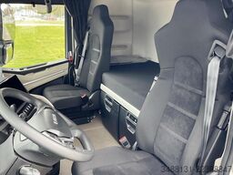 IVECO S-Way AS 440 X58 T/P ON+ KlimaA Standkl LED NA