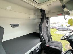 IVECO S-Way AS 440 X58 T/P ON+ KlimaA Standkl LED NA