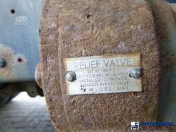 Renault Premium 280.19 4x2 gas tank 19.2 m3 / 1 comp