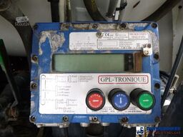 Renault Premium 280.19 4x2 gas tank 19.2 m3 / 1 comp