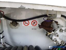 Renault Premium 280.19 4x2 gas tank 19.2 m3 / 1 comp