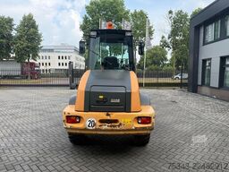 Case 121E Serie 3
