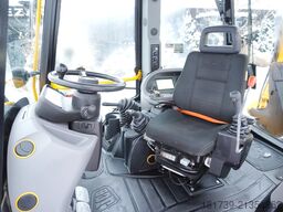 JCB 4CX PRO Backhoe Loader / Joysticks/2023