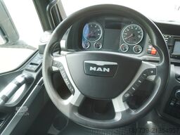 MAN TGS 18.440 / 19 EPAL curtainsider / Slee