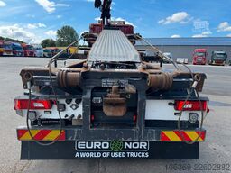 SCANIA R490 8x2*6 Euro 6 Tipper / Crane HMF 3220 K6